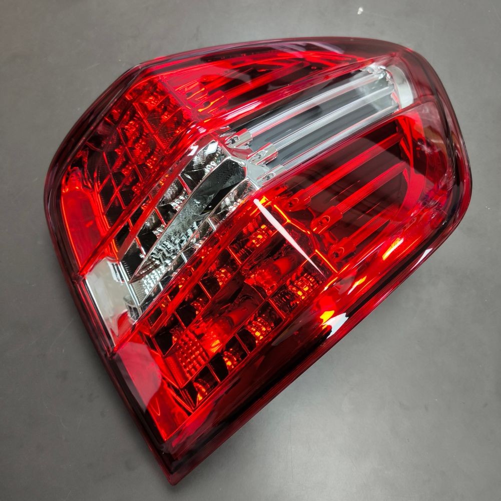 Tail Light Assembly for Mercedes ML350 06-11