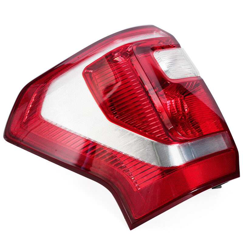 Halogen taillights for right turn signals (US version) on for Ford Expedition XLT 2018-2022.