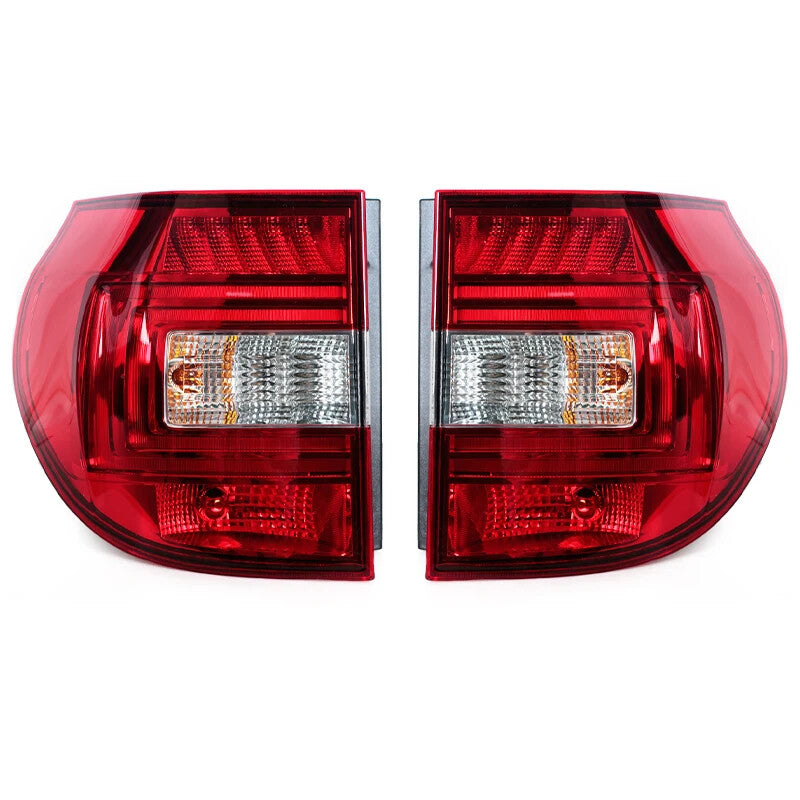 Left taillight applicable to for Skoda Yeti 2014 - 2017 Bumper Light (brake light/turn signal)