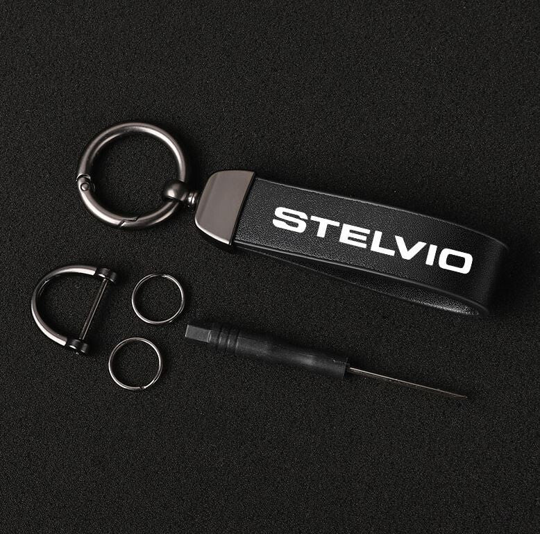 Carbon fiber leather red car keychain/key ring with horseshoe buckle suitable for Audi for A4