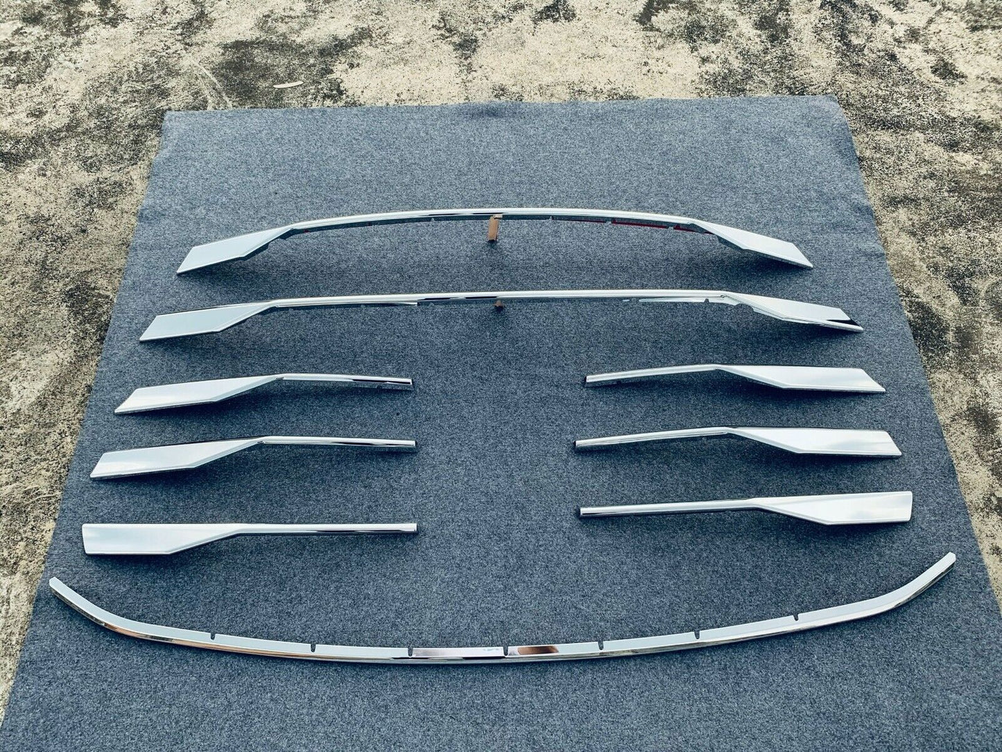 For 2021-23 for Toyota for Sienna Chrome ABS Front Grille Center Molding Strip Trim Kit