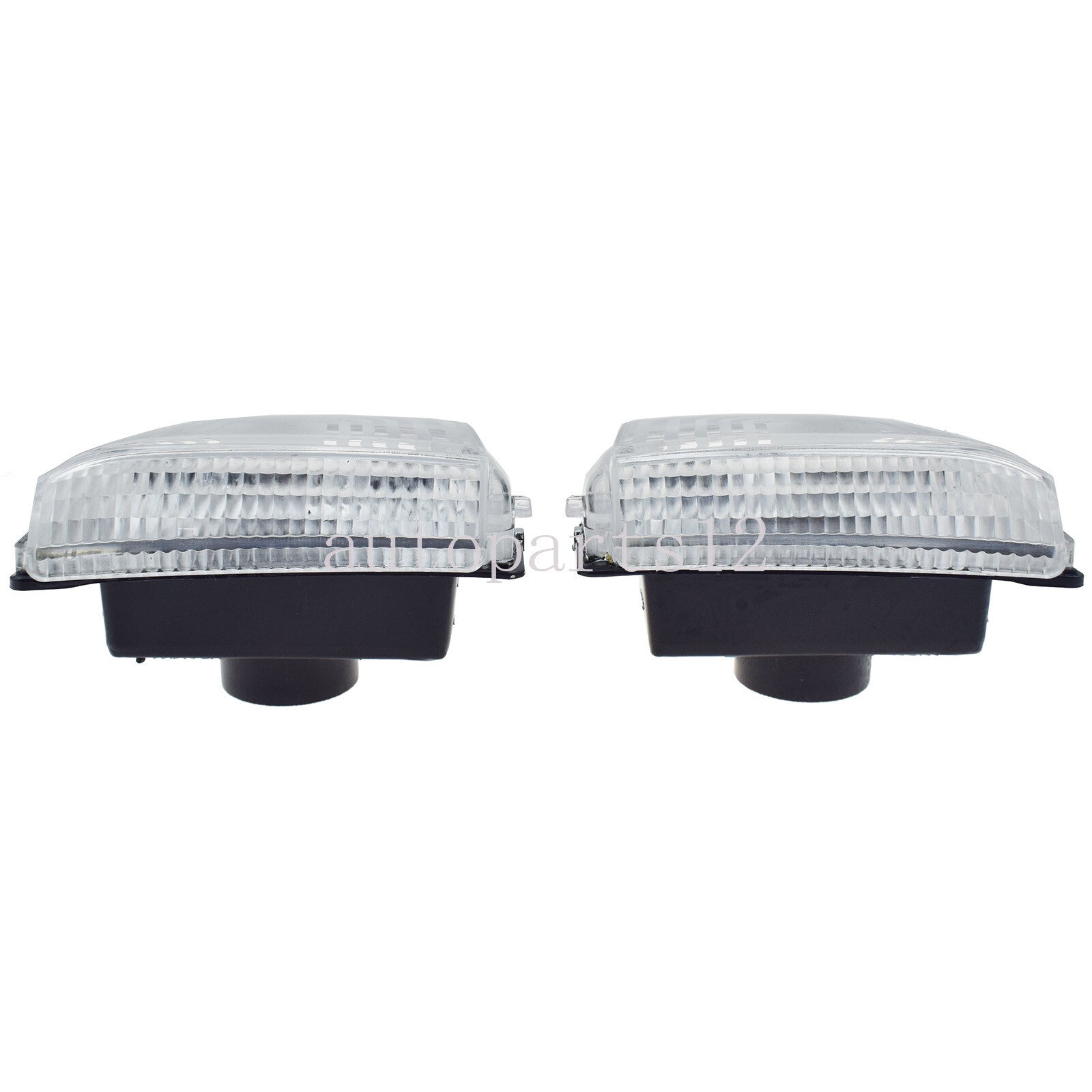 Turn signals on left and right mirrors are applicable to 2019-2021 for Mercedes-Benz Sprinter 2500 and 3500 models.