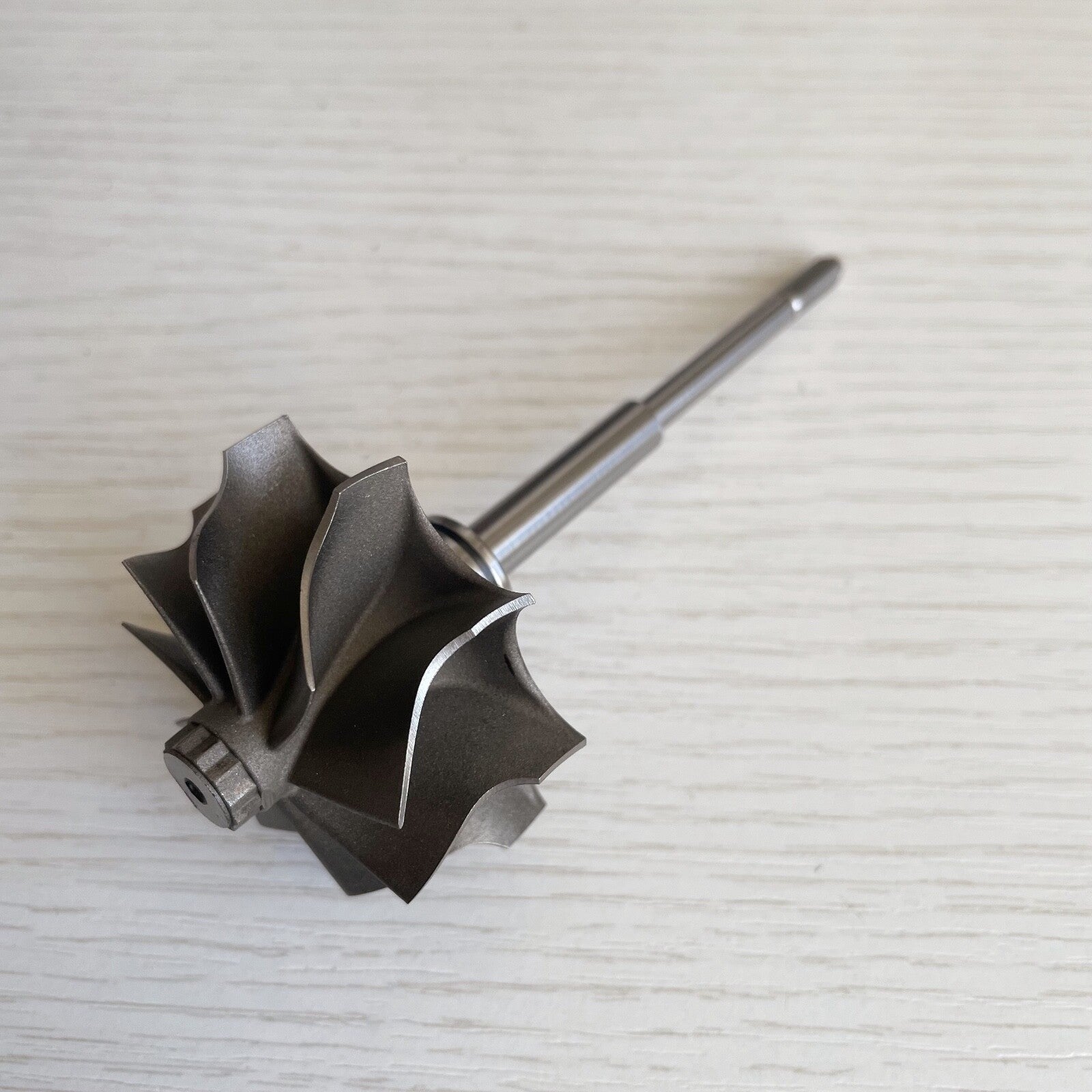 TD04H 44.2/52 mm 9-blade turbine wheel/turbine shaft and wheel