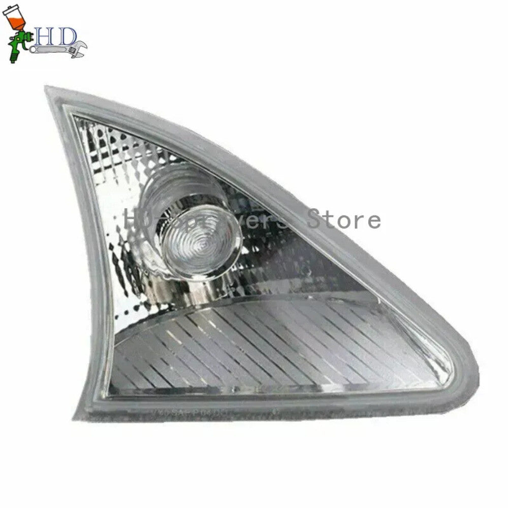A pair of front corner turn signals for 2006-2010 for Mercedes-Benz W251 R-Class vehicles.