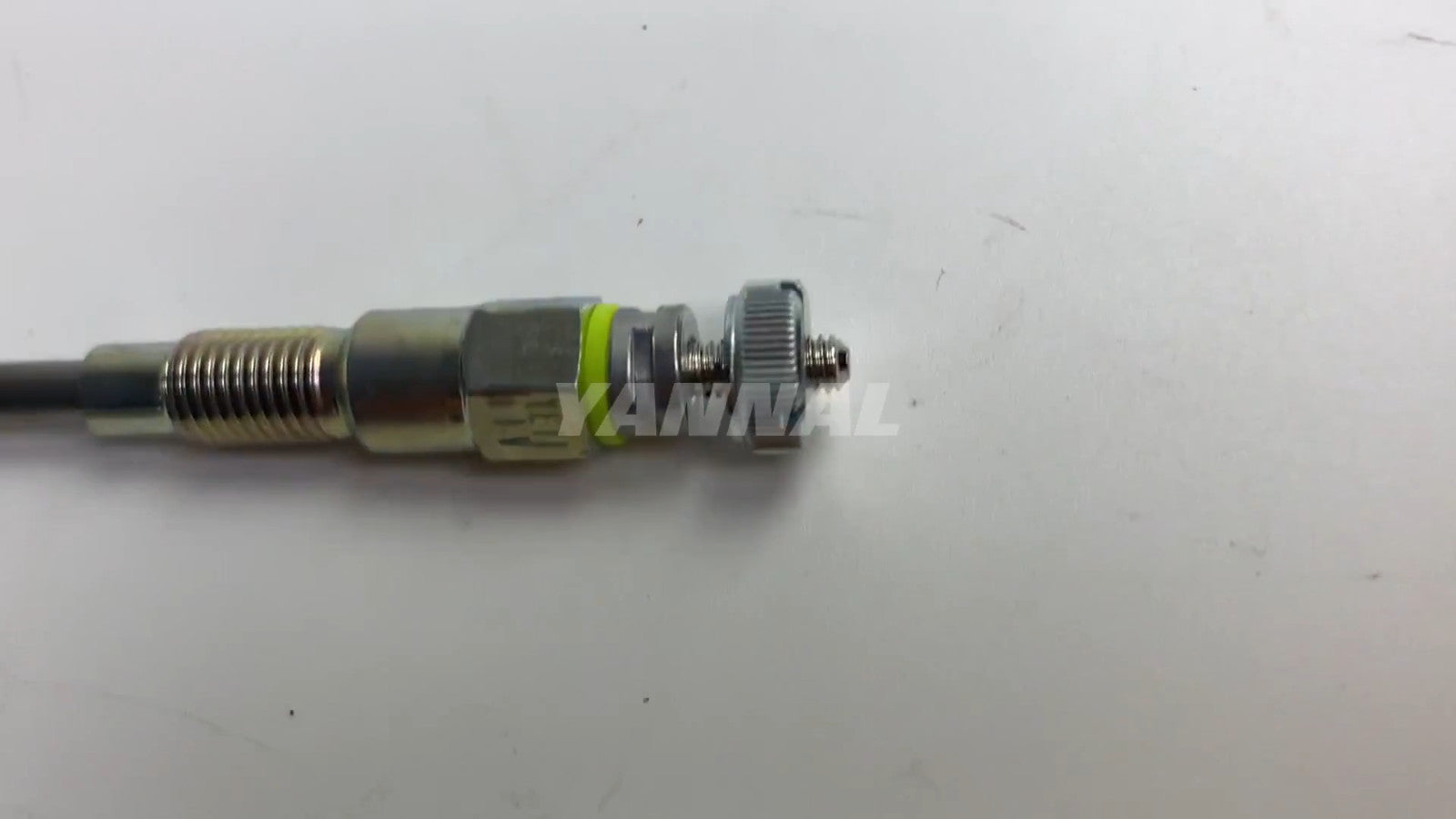 new 4x 16281-65510 LED plugs for Kubota V1505 engines.