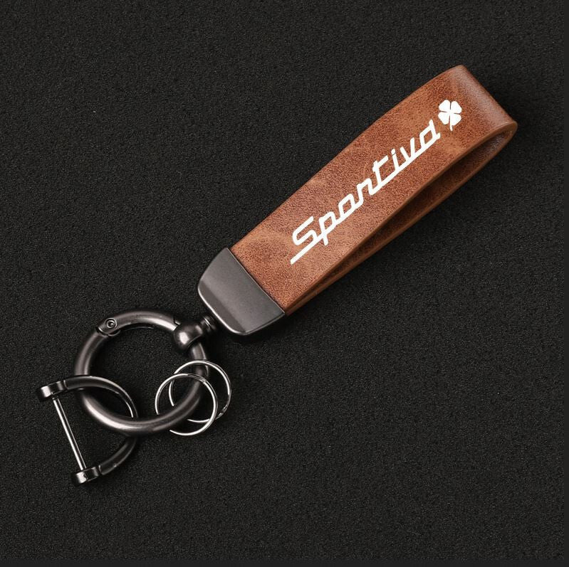 Carbon fiber leather red car keychain/key ring with horseshoe buckle for Audi Q5