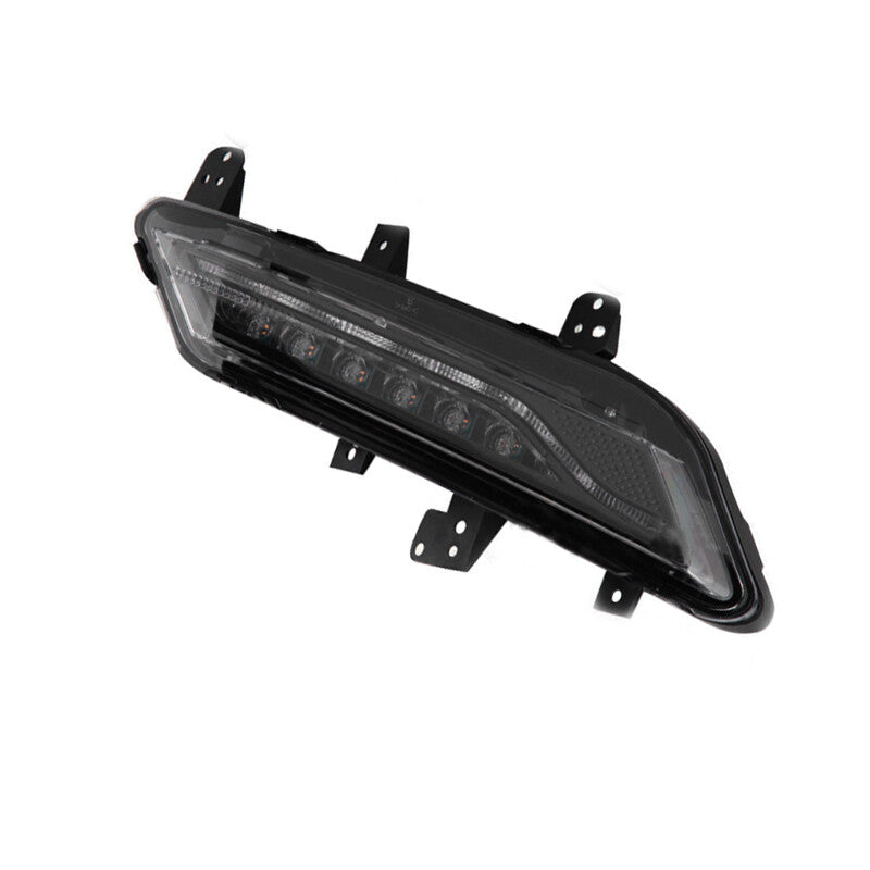 Applicable to for Lincoln MKZ 2013 - 2016 LED front fog lights with turn signals on the right side.
