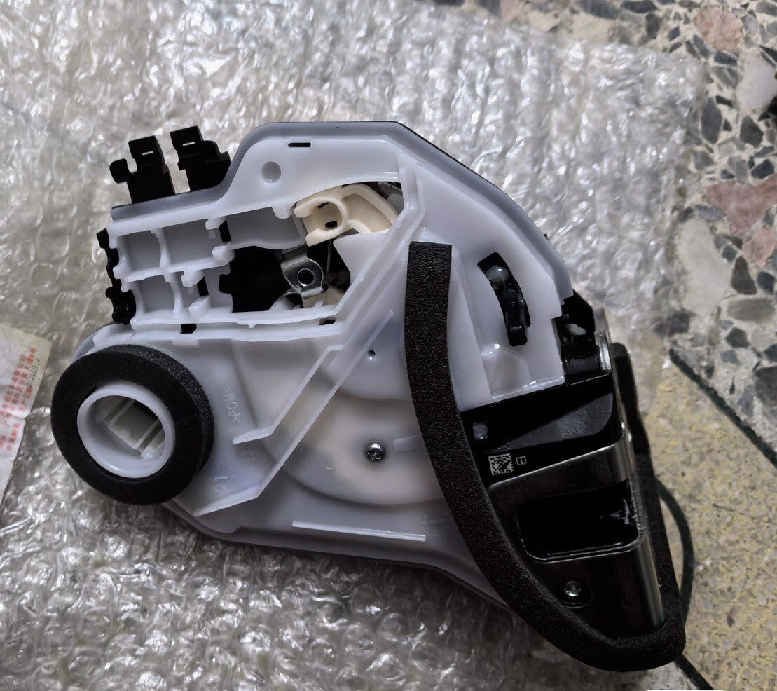for Toyota Rear Left Door Lock Assembly with Motor 69060-0E030 for Highlander 2014