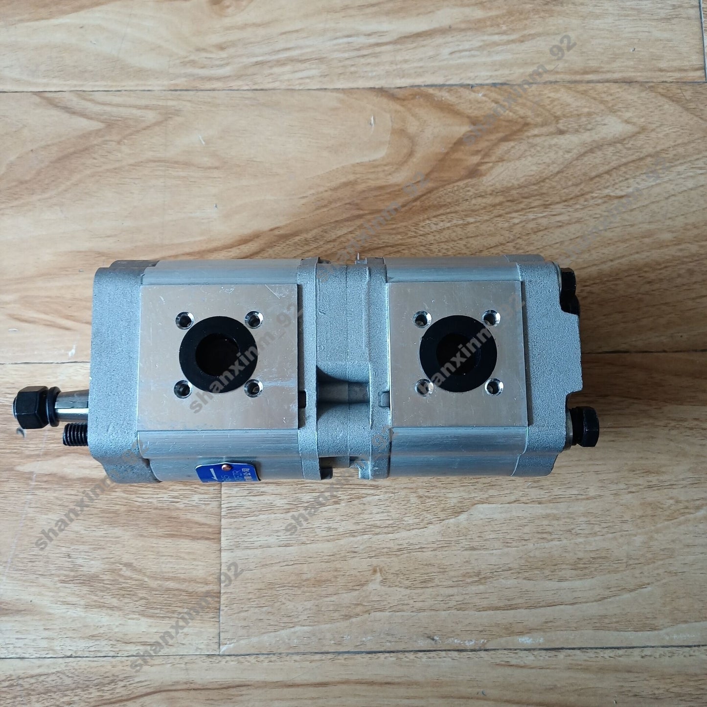 Gear Pump 05813175 for Bomag Tandem Roller 203