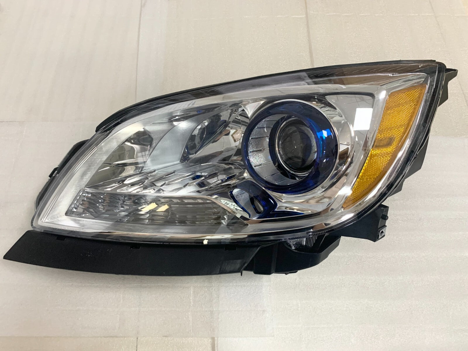 Halogen headlight kit for 2012-2017 for Buick Verano, driver and passenger sides.