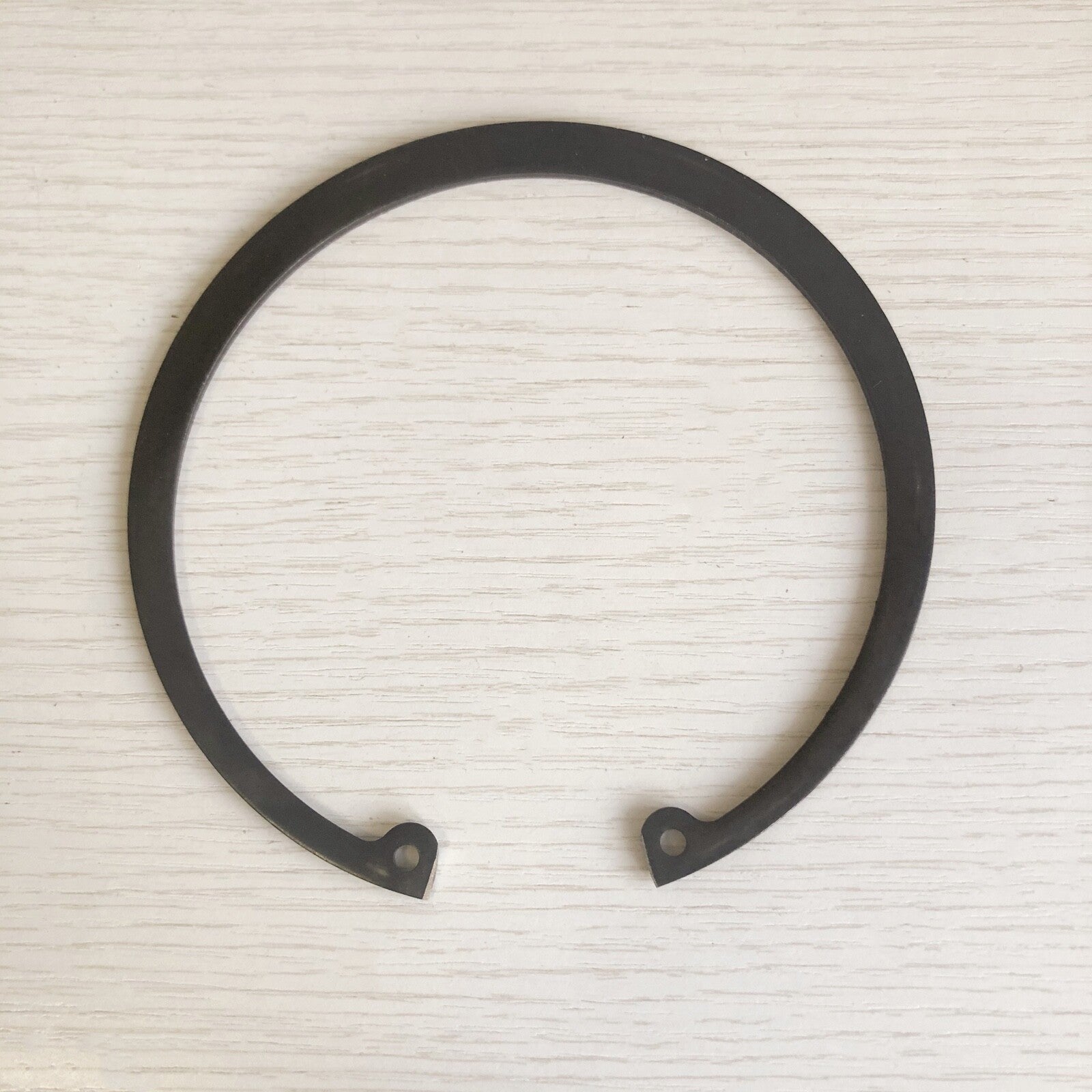 CT26 SNAP RING for compressor housings