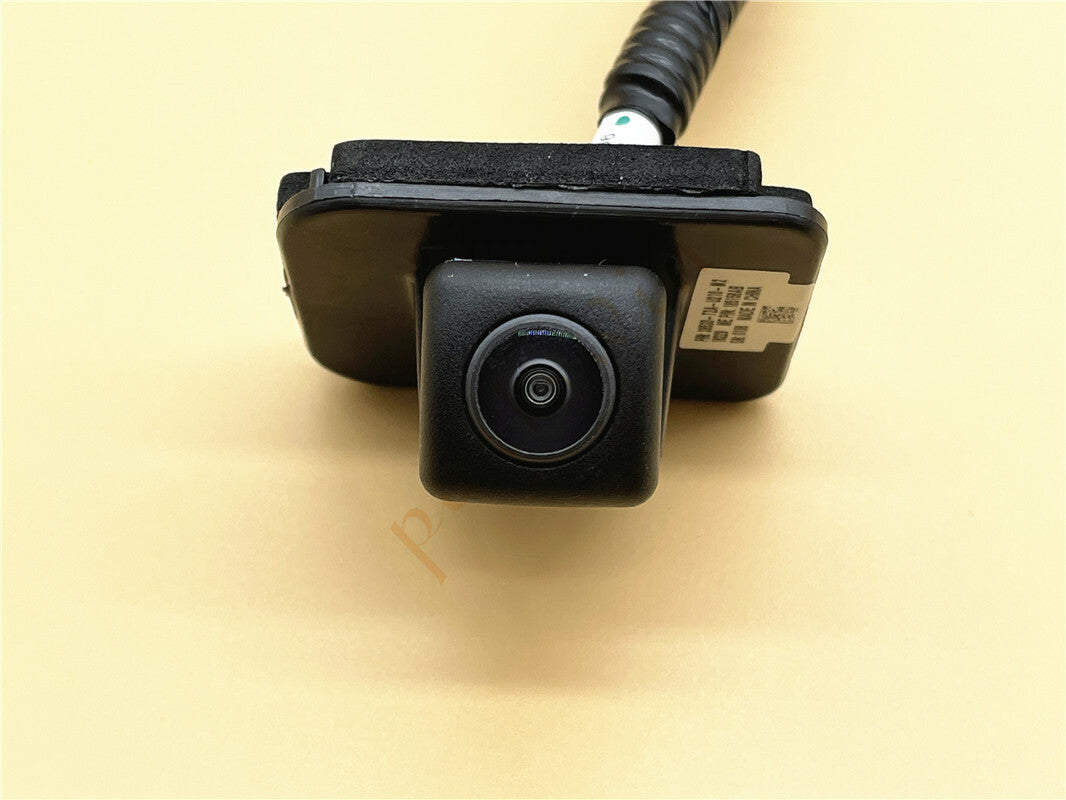 The all-new OE rearview camera is compatible with 2016-2017 for Honda Accord 2.4L 3.5L 39530-T2A-A31