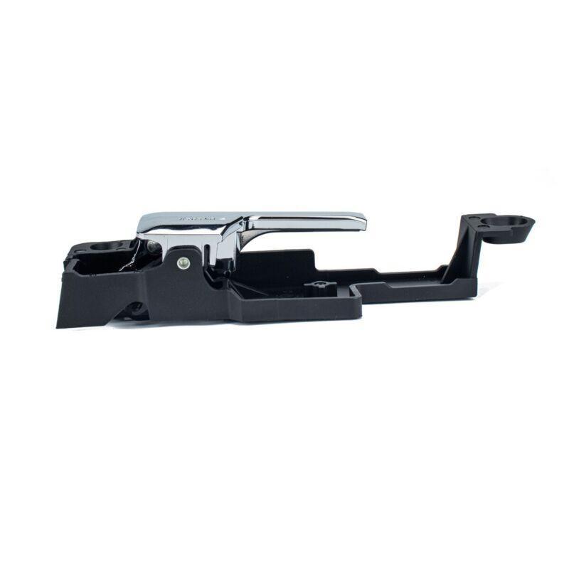 Chrome-plated interior door handles on the front passenger side are suitable for Ford 6E5Z5422600AA