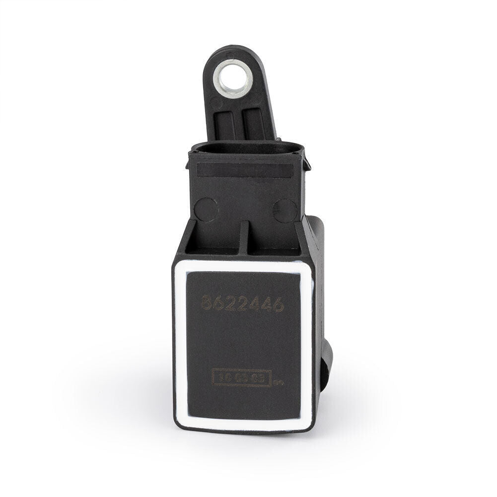 One rear light level sensor is suitable for Volvo V70 2001-2004, S80 2004-2006, and S60 models. (8622446)