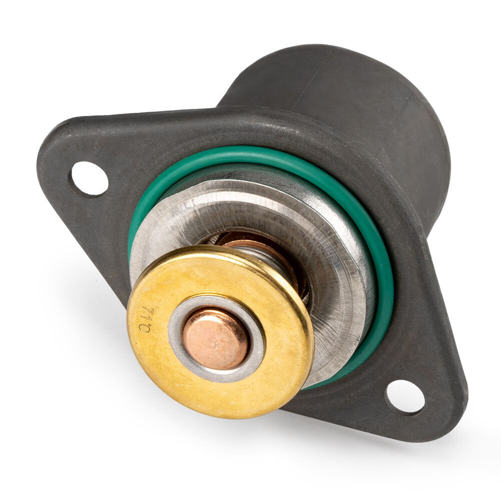 Thermostat kit is compatible with international DT466E, DT530E, 481832, 1830256C93, and 1822575C91 models.