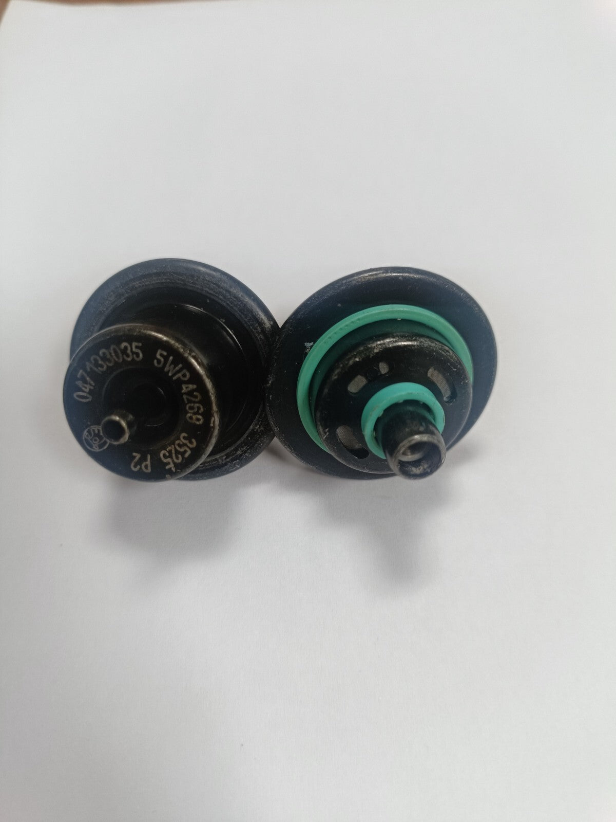 Genuine Pressure Regulator 047133035