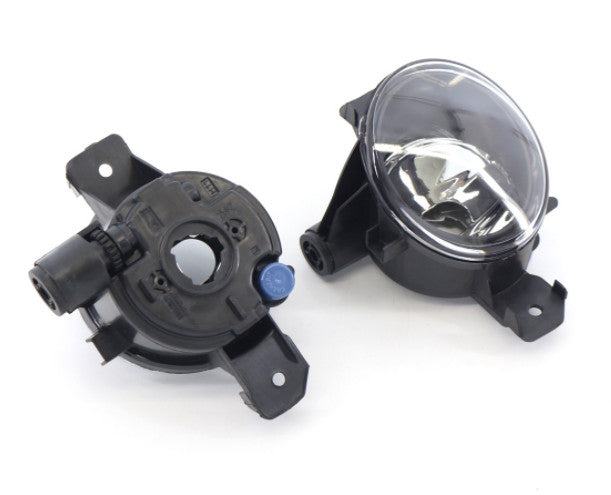 One pair of fog lights and driving lights are suitable for BMW 1 E81 E82 E87 E88 X1 E84 X3 E83 X5 E70