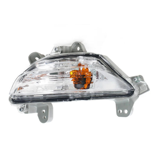 A pair of front turn signal daytime running lights are available for Mazda 3 Axela 2014 - 2016