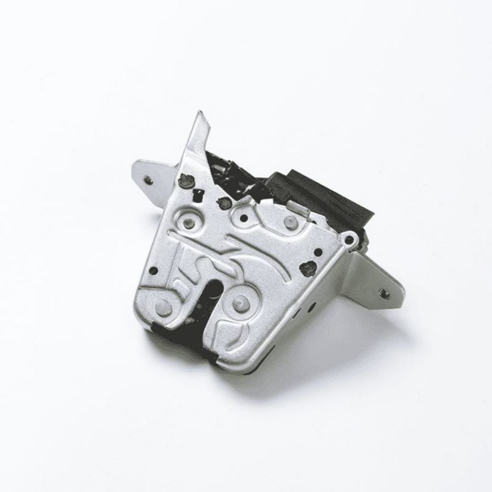 Rear Tail Trunk Door Lock For 15-19 for Mercedes-Benz C GLC GLA A0997400600